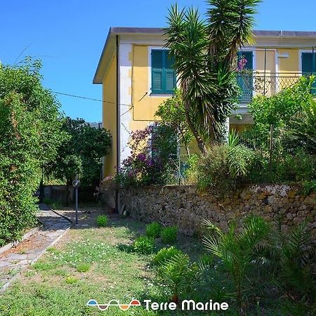 Nettuno, Terremarine Apartment Monterosso al Mare Luaran gambar